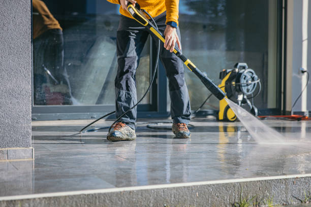 Best Pool Deck Cleaning  in Wiggins, MS
